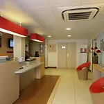Ibis Est Pontlieue 호텔 3*