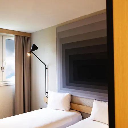 Ibis Est Pontlieue