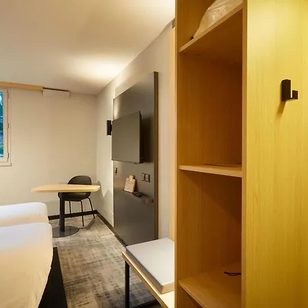 Ibis Est Pontlieue فندق