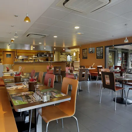 Ibis Est Pontlieue Hotel
