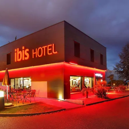 Ibis Est Pontlieue Hotel 3*