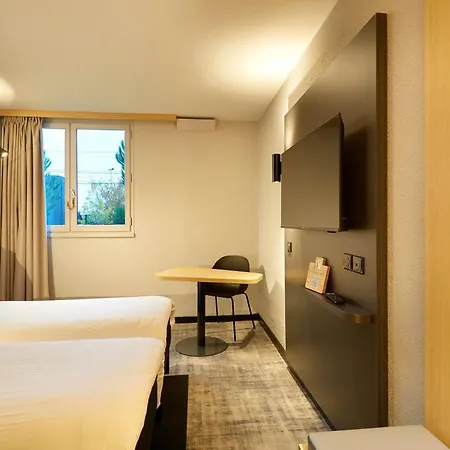 Ibis Est Pontlieue Hotell