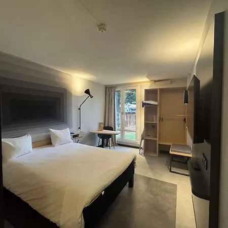 Ibis Est Pontlieue 3*