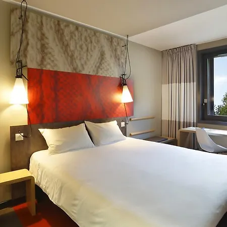 Ibis Est Pontlieue 3*