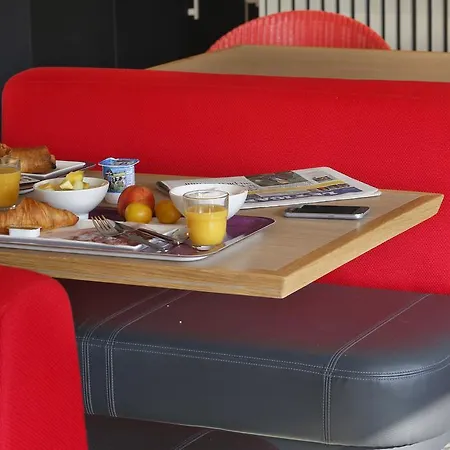 Ibis Est Pontlieue Hotel