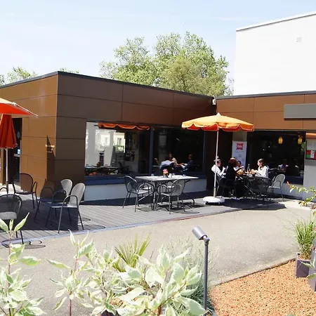 Ibis Est Pontlieue Otel 3*