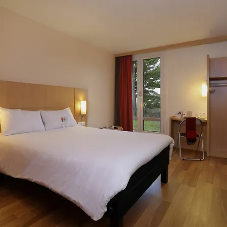 Ibis Est Pontlieue Otel Le Mans
