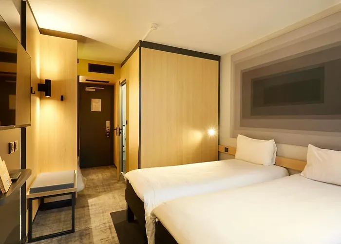 Ibis Est Pontlieue מלון