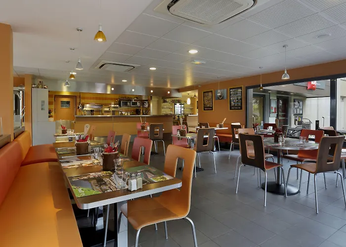 Ibis Est Pontlieue Hotel