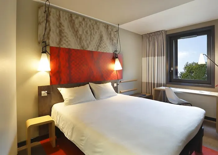 Ibis Est Pontlieue 3*