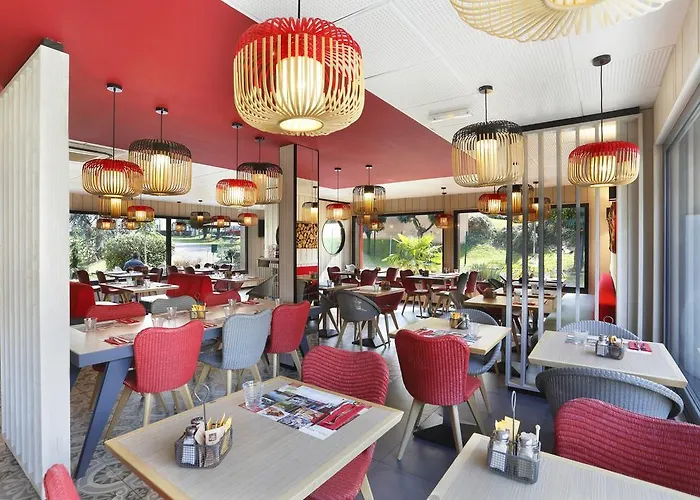 Ibis Est Pontlieue Hotel