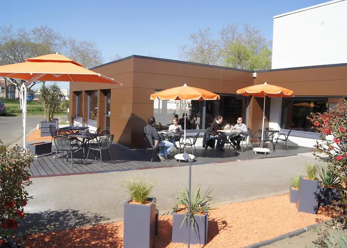 Ibis Est Pontlieue 3*