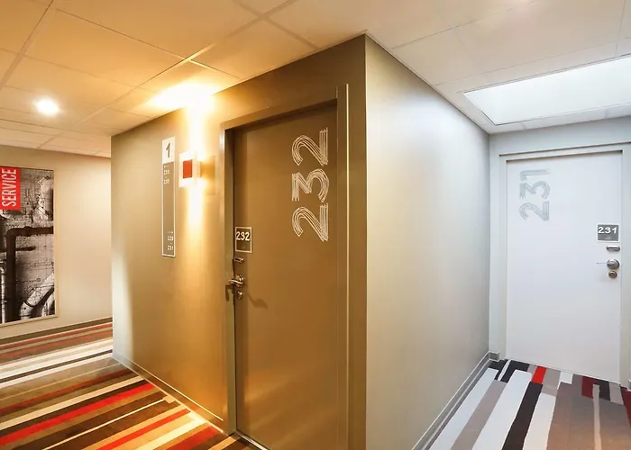 Ibis Est Pontlieue Hotel